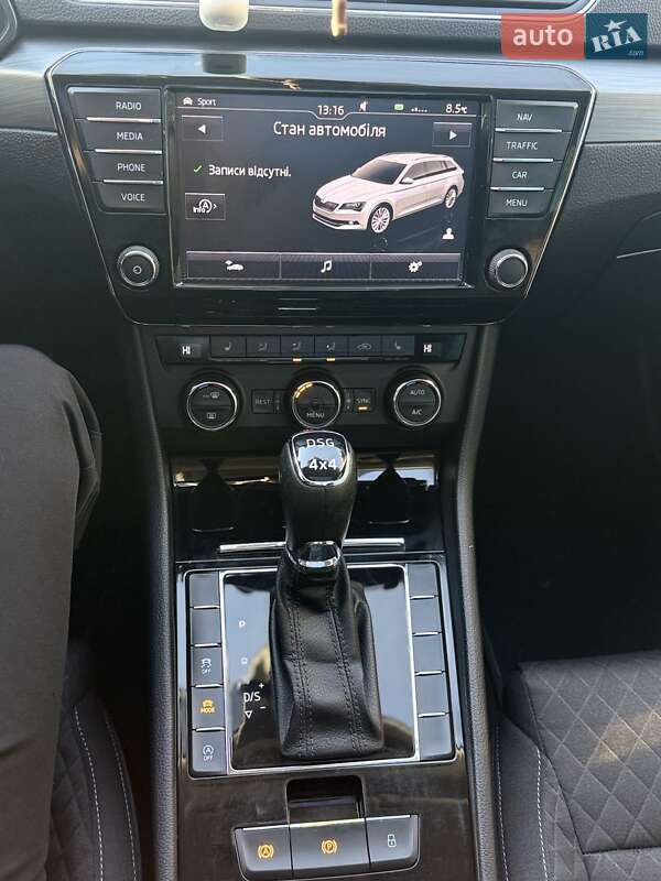 Универсал Skoda Superb 2017 в Хусте