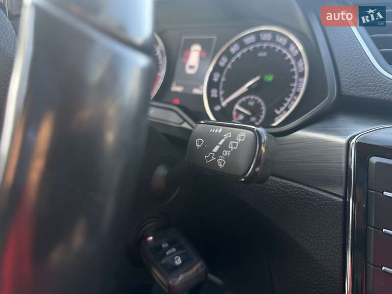 Универсал Skoda Superb 2017 в Хусте