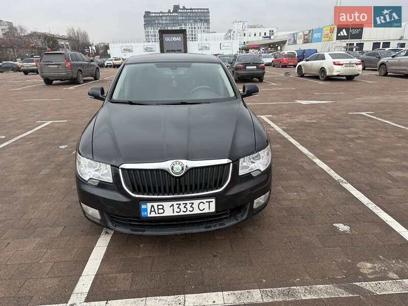Skoda Superb 2011