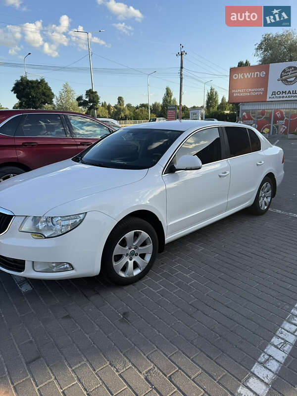 Лифтбек Skoda Superb 2012 в Петропавловской Борщаговке фото 6 Лифтбек Skoda Superb 2012 в Петропавловской Борщаговке