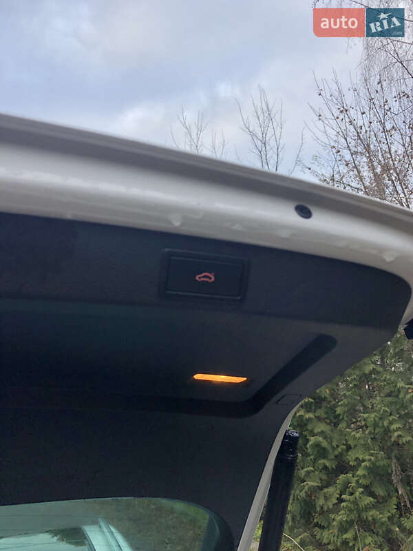 Универсал Skoda Superb 2018 в Ровно