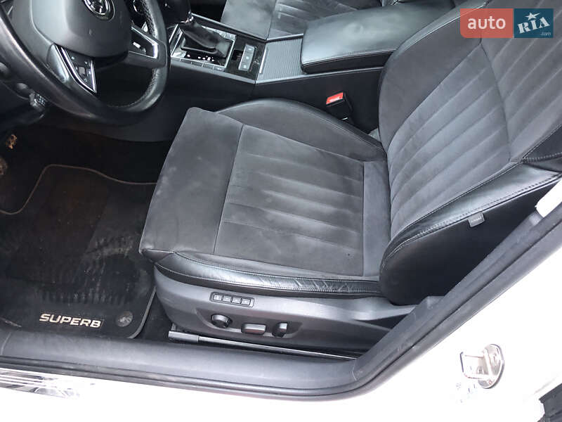 Универсал Skoda Superb 2018 в Ровно