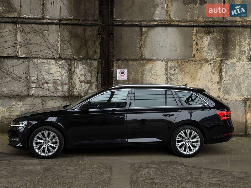 Універсал Skoda Superb 2021 в Львові