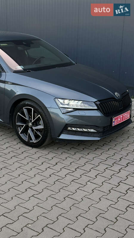 Лифтбек Skoda Superb 2022 в Мукачево