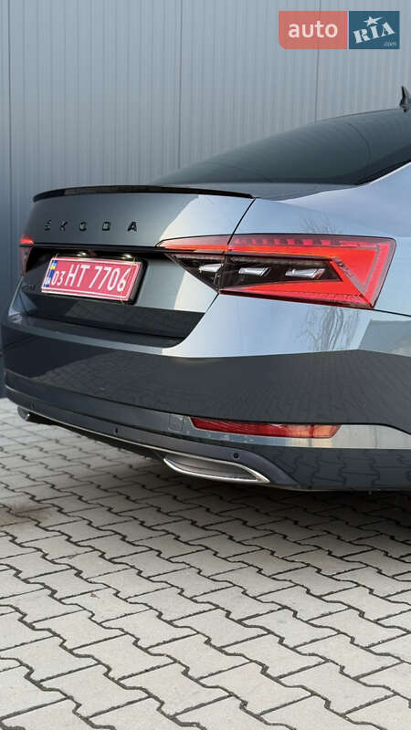 Лифтбек Skoda Superb 2022 в Мукачево