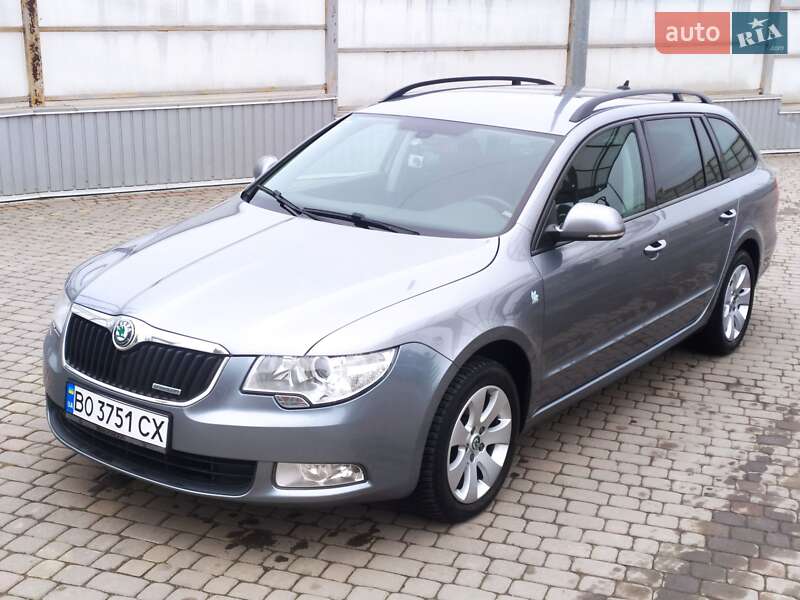 Skoda Superb 2011 Skoda Superb 2011