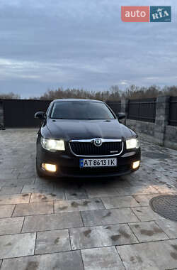Лифтбек Skoda Superb 2012 в Долине