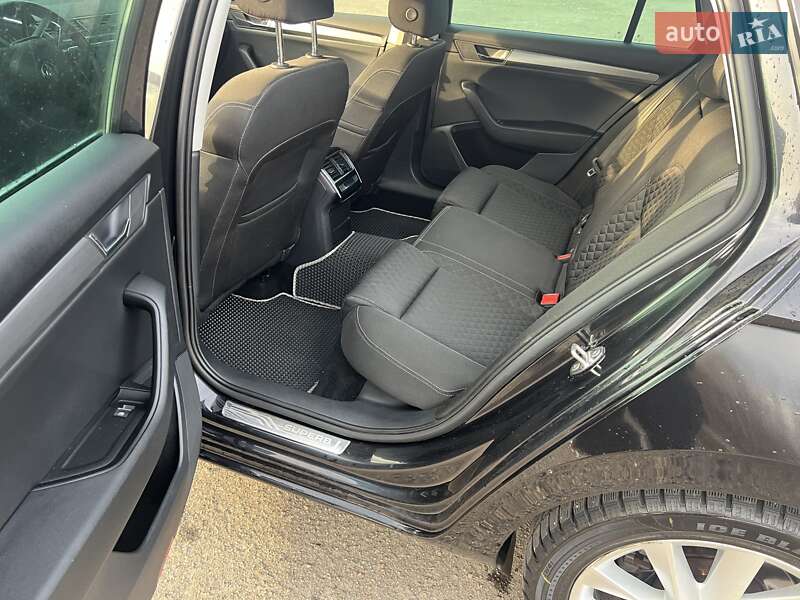 Универсал Skoda Superb 2017 в Луцке