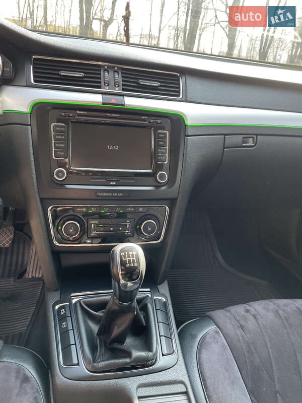 Универсал Skoda Superb 2010 в Тернополе