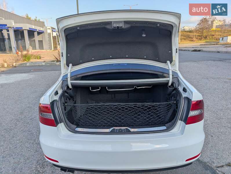 Ліфтбек Skoda Superb 2013 в Харкові