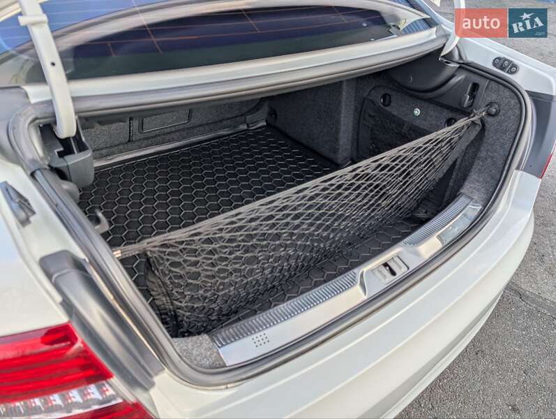 Ліфтбек Skoda Superb 2013 в Харкові