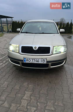 Ліфтбек Skoda Superb 2003 в Буштино