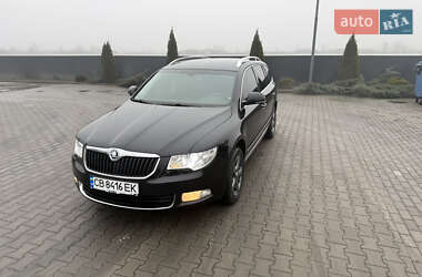 Универсал Skoda Superb 2011 в Хусте