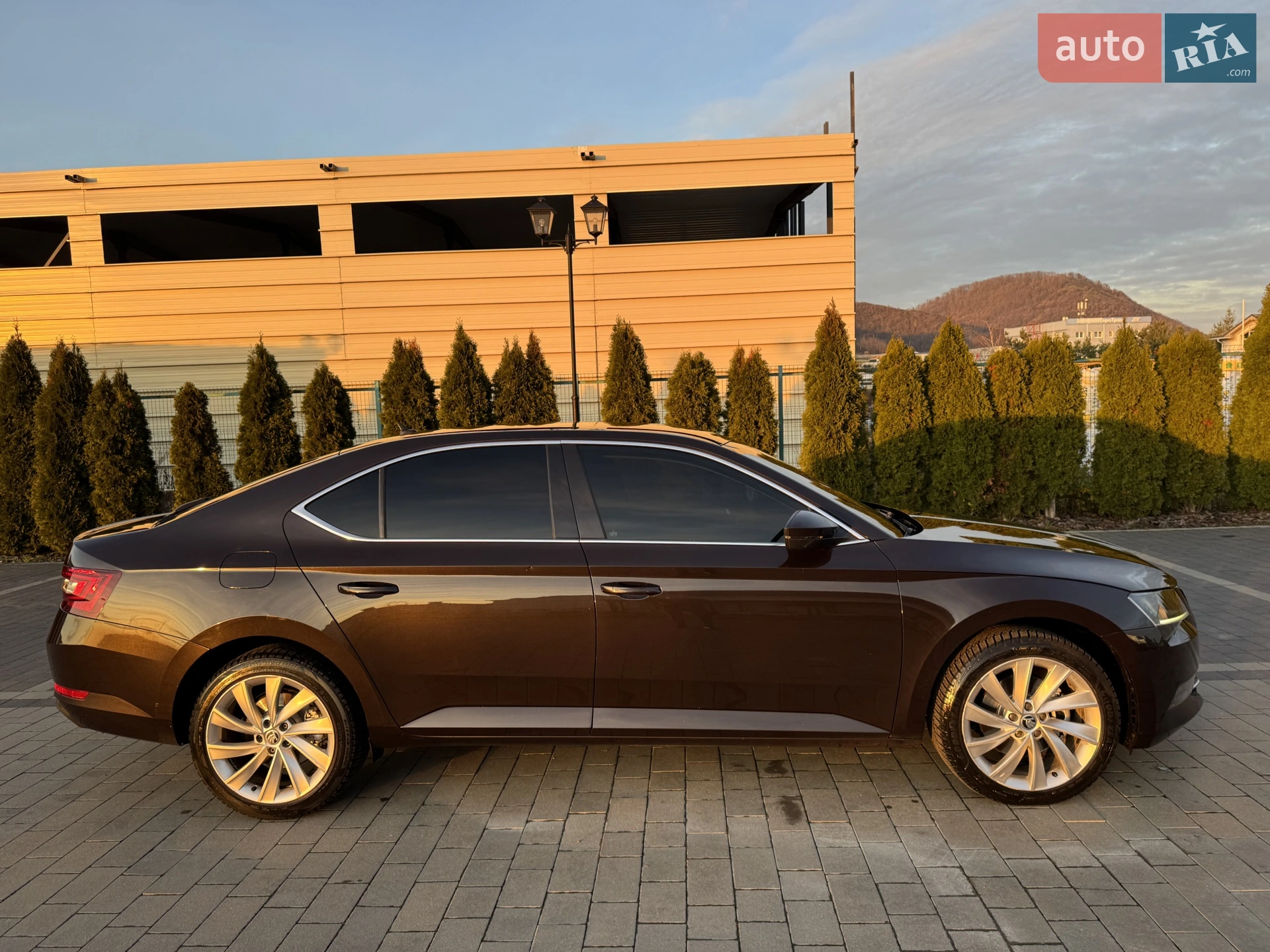 2016 Skoda Superb - мініатюра 8