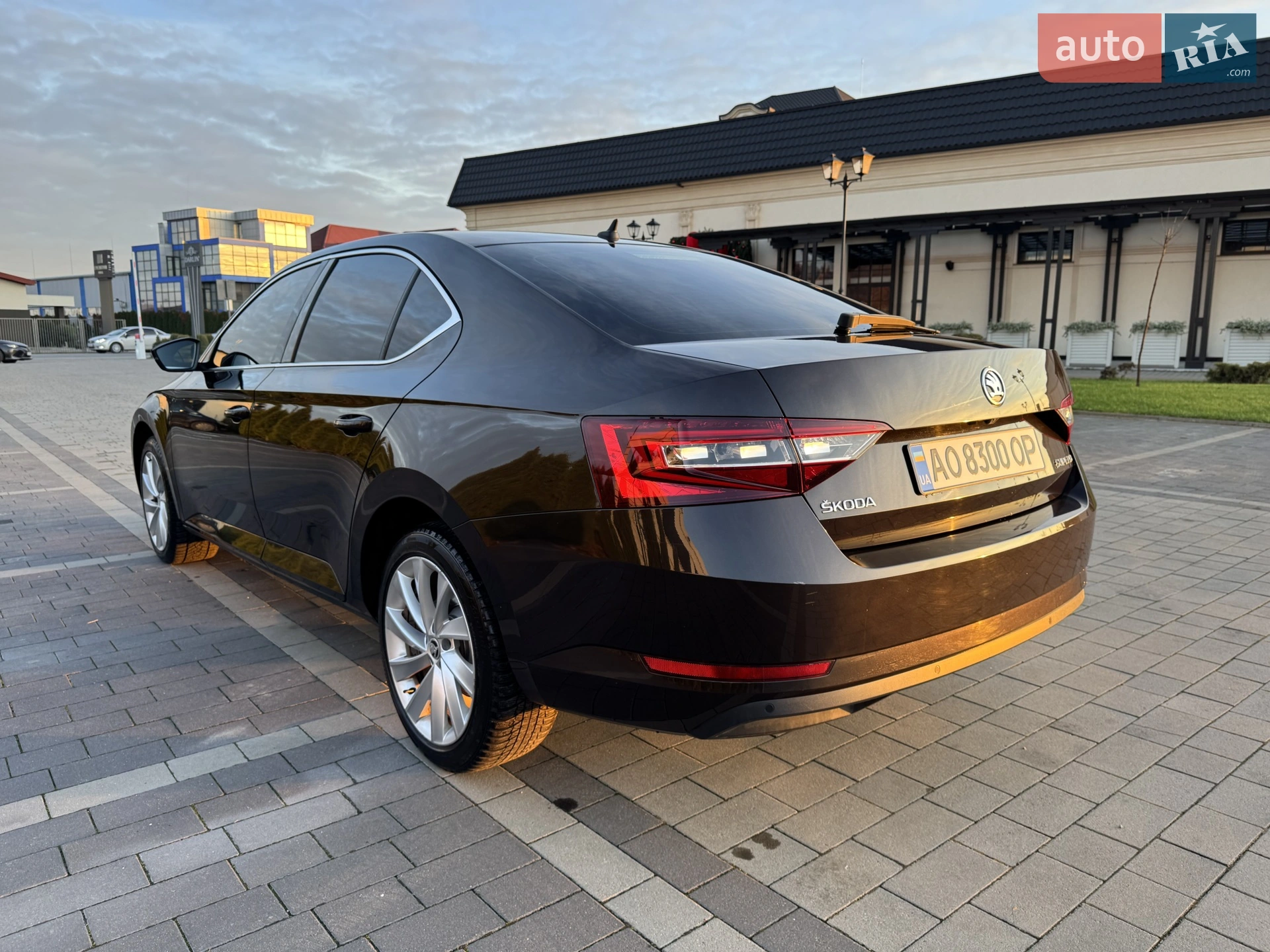2016 Skoda Superb - мініатюра 12