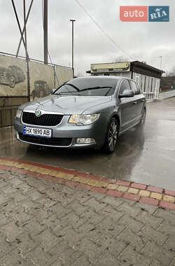 Лифтбек Skoda Superb 2008 в Городке