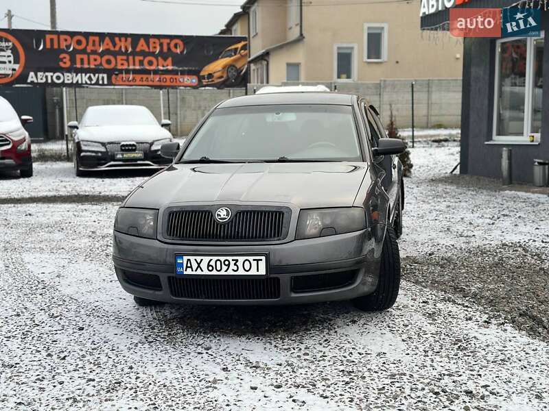 Skoda Superb 2002 Skoda Superb 2002