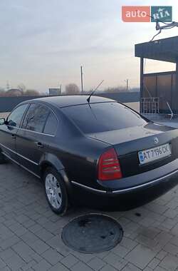 Ліфтбек Skoda Superb 2003 в Івано-Франківську