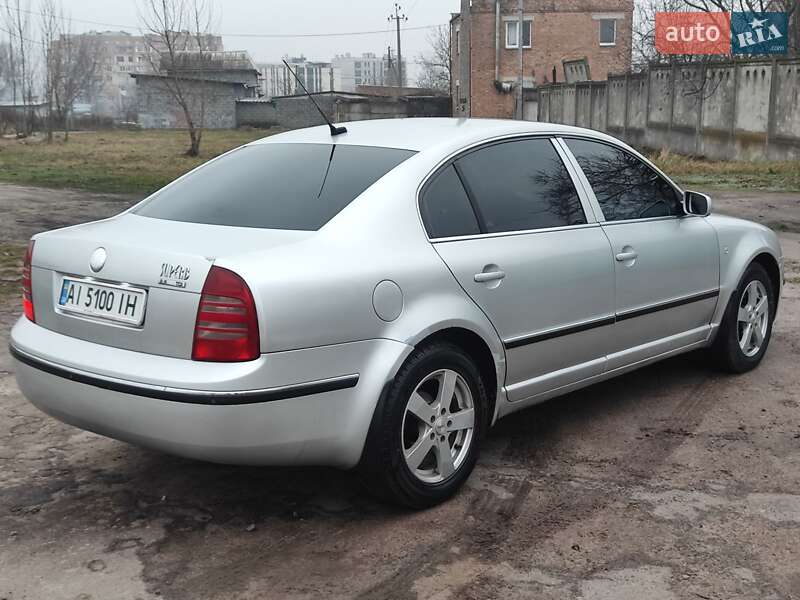 Skoda Superb 2004