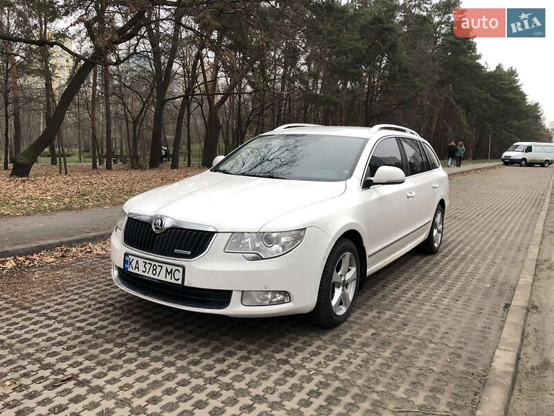 Skoda Superb 2011 Skoda Superb 2011