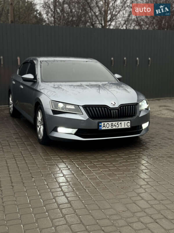 Лифтбек Skoda Superb 2017 в Виннице фото 5 Лифтбек Skoda Superb 2017 в Виннице
