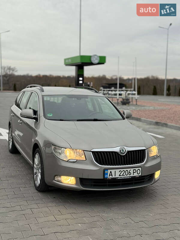 Skoda Superb 2010 Skoda Superb 2010
