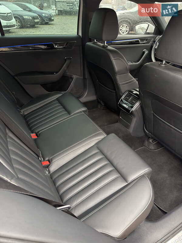 Універсал Skoda Superb 2020 в Івано-Франківську