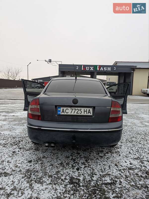 Лифтбек Skoda Superb 2007 в Луцке