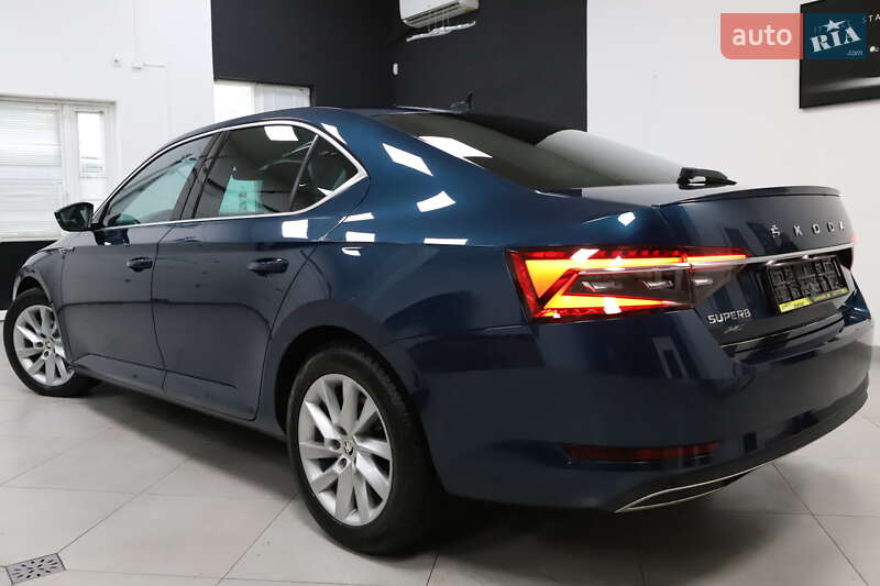 Лифтбек Skoda Superb 2020 в Дрогобыче