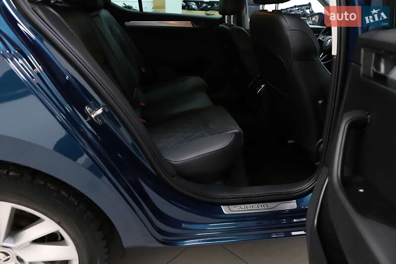 Лифтбек Skoda Superb 2020 в Дрогобыче