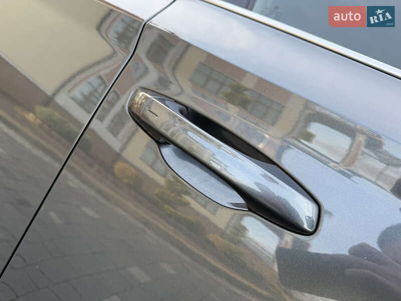Універсал Skoda Superb 2020 в Дрогобичі