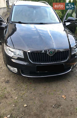 Універсал Skoda Superb 2012 в Львові