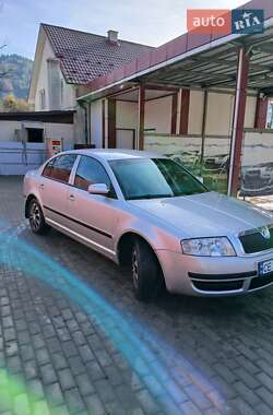 Ліфтбек Skoda Superb 2003 в Рахові