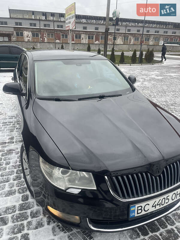 Ліфтбек Skoda Superb 2012 в Шептицькому