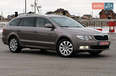 Універсал Skoda Superb 2011 в Рівному