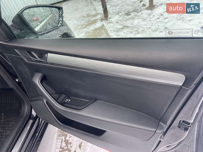 Универсал Skoda Superb 2016 в Отынии фото 35 Универсал Skoda Superb 2016 в Отынии
