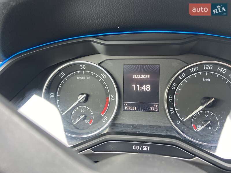 Универсал Skoda Superb 2016 в Отынии фото 42 Универсал Skoda Superb 2016 в Отынии