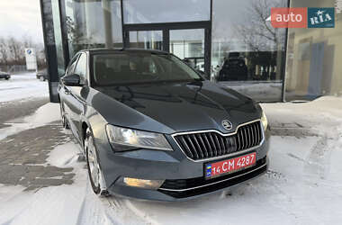 Лифтбек Skoda Superb 2019 в Калуше