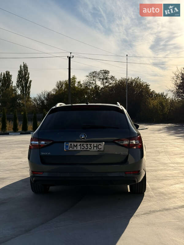 Универсал Skoda Superb 2017 в Звягеле