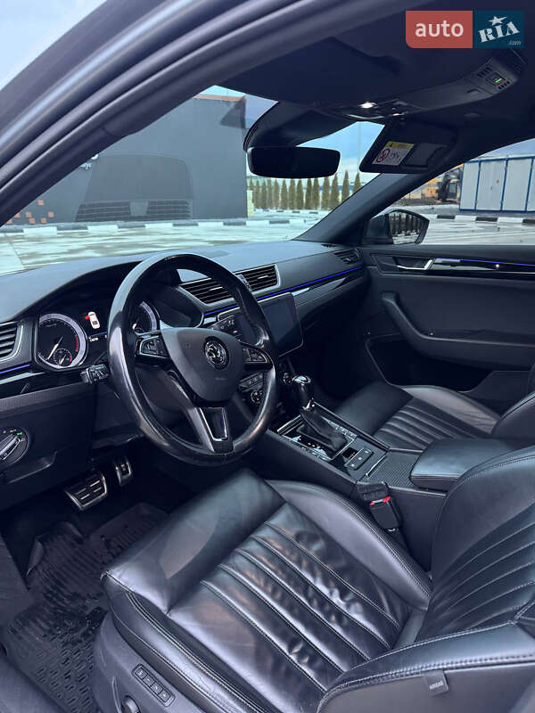 Лифтбек Skoda Superb 2019 в Звягеле