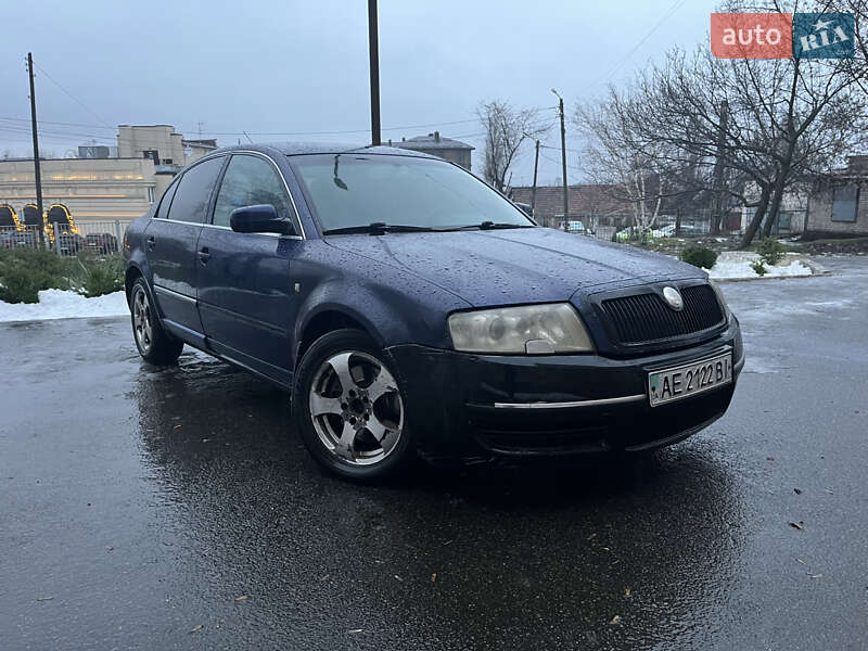 Ліфтбек Skoda Superb 2003 в Дніпрі