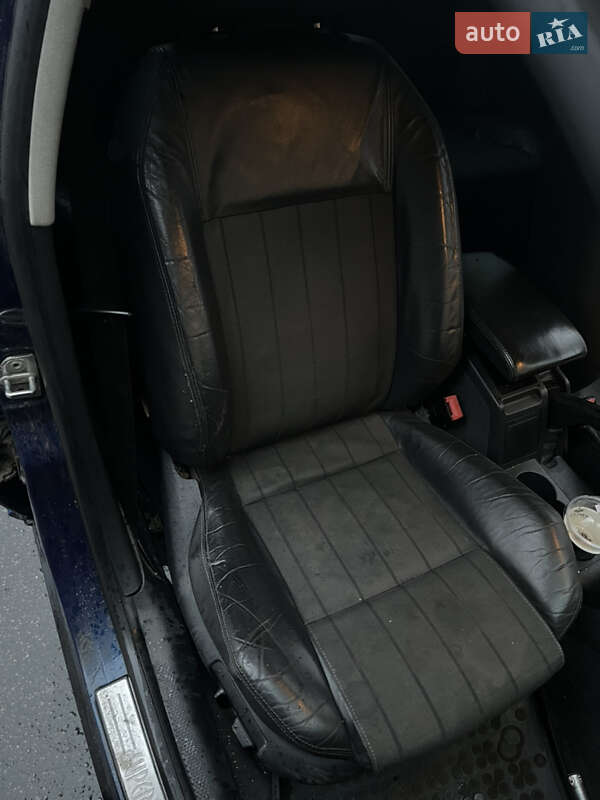 Ліфтбек Skoda Superb 2003 в Дніпрі