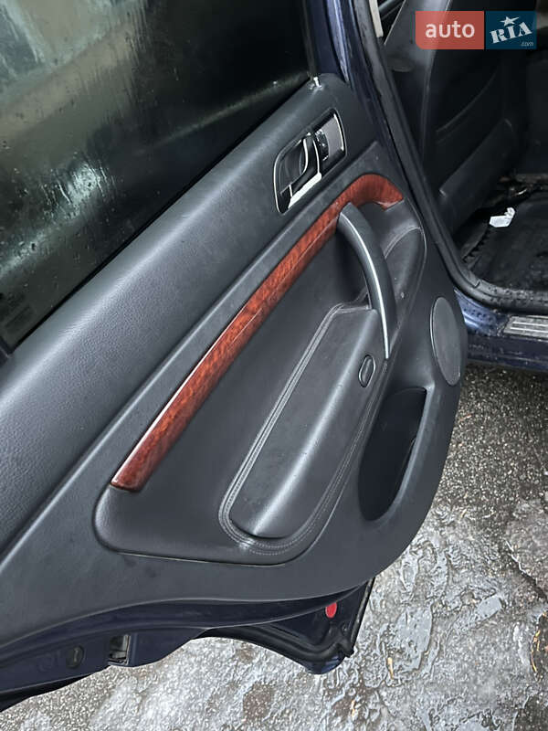 Ліфтбек Skoda Superb 2003 в Дніпрі