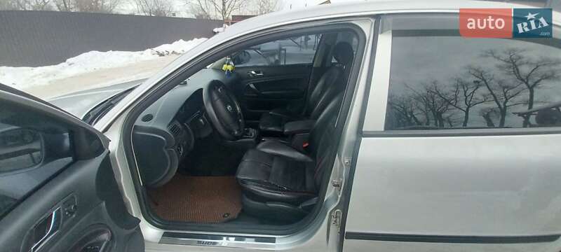 Лифтбек Skoda Superb 2007 в Прилуках фото 4 Лифтбек Skoda Superb 2007 в Прилуках