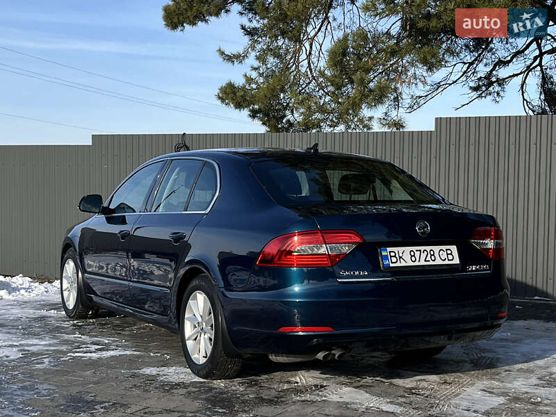 Лифтбек Skoda Superb 2014 в Смыге