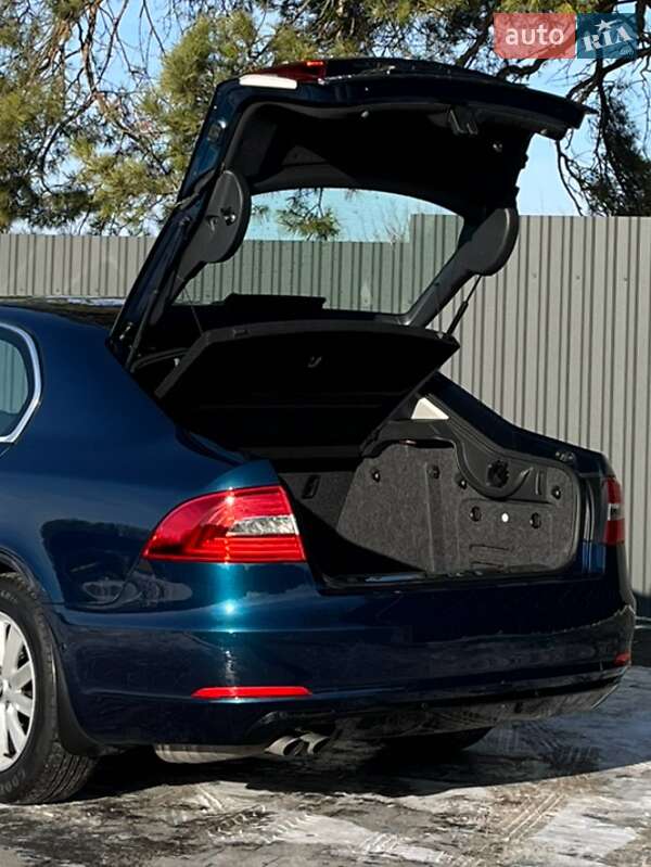 Лифтбек Skoda Superb 2014 в Смыге