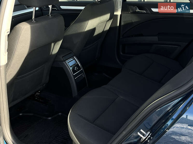 Лифтбек Skoda Superb 2014 в Смыге