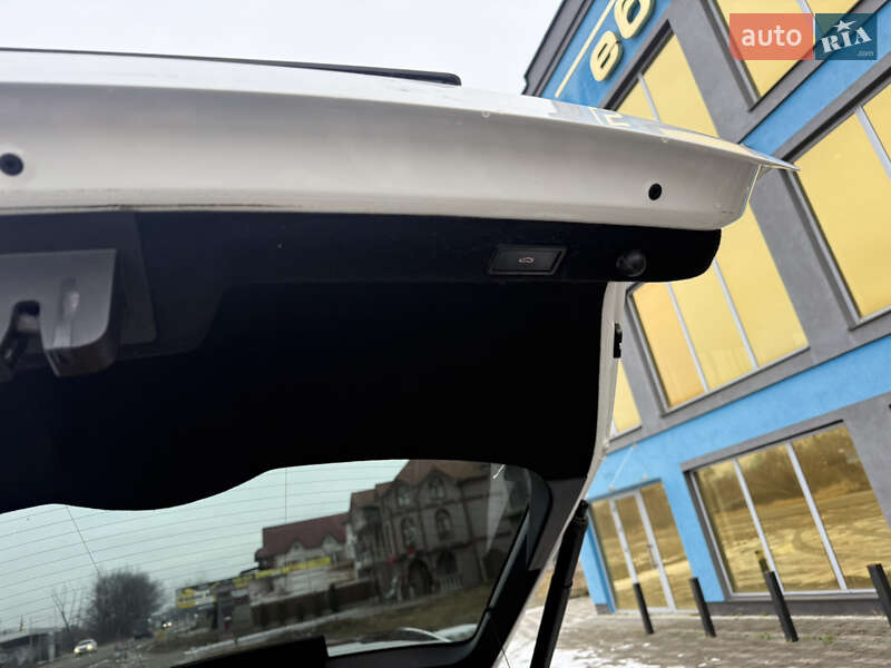 Лифтбек Skoda Superb 2016 в Тячеве