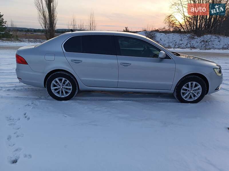 Лифтбек Skoda Superb 2015 в Ровно фото 4 Лифтбек Skoda Superb 2015 в Ровно