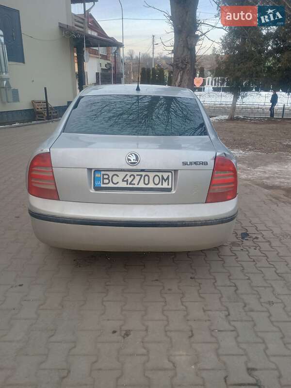 Ліфтбек Skoda Superb 2005 в Добромилі